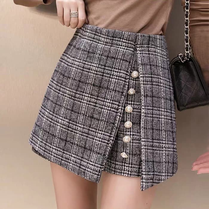 Rok Celana Mini HAILEY DIAMOND PANTS Terlaris Shopee Rok Celana Mini HAILEY DIAMOND PANTS Terlaris Shopee