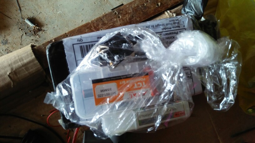 Rumah Tempat M2800  Carbon Brush Mesin Router Cb Modern M2800 (1 Set)