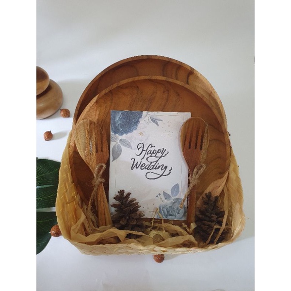 

Hampers Wedding/Hampers Couple/Hampers Kayu Jati