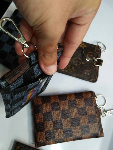 Dompet kecil koin LV