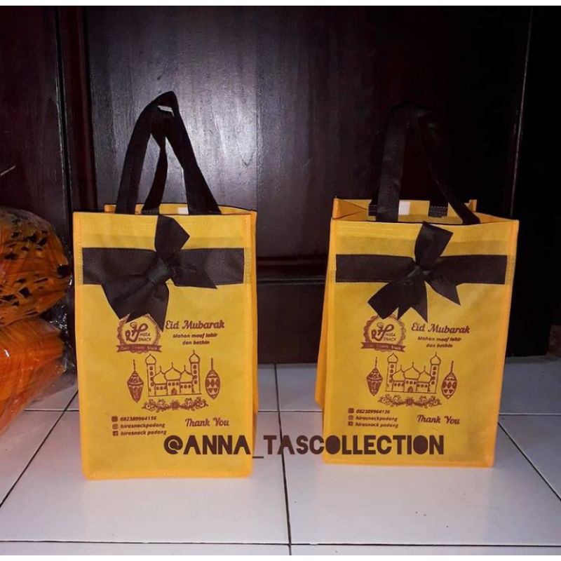 

Tas spunbond sablon/Box Nasi/Box Kue 16x16x30 min 50pcs(TasJahit Bukan Press)