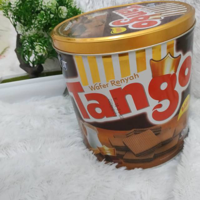 

Wafer Tango Coklat Kaleng