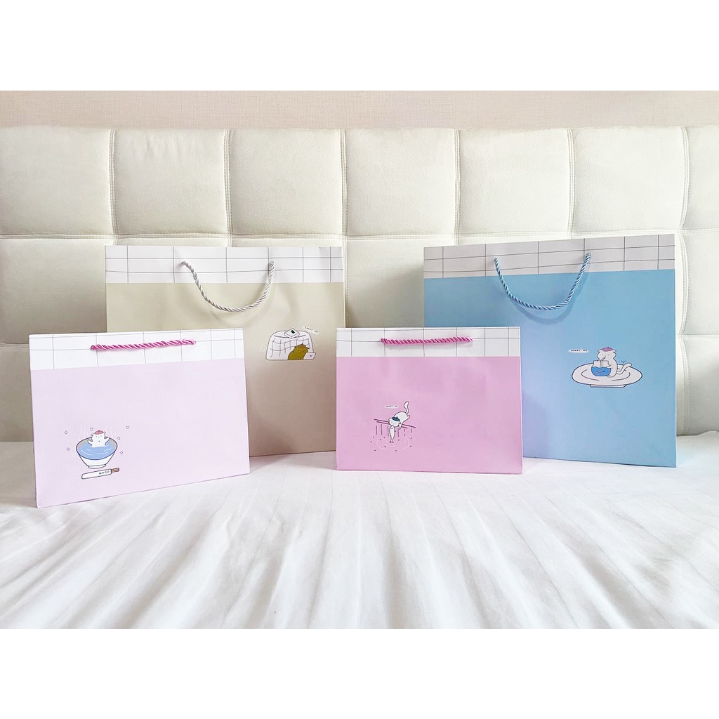 

Paper Bag Happy Day / Tas Kado / Shopping Bag / Goodie Bag / Tas Souvenir