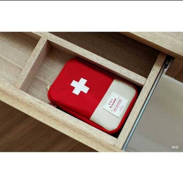 Tas Mini kotak obat P3K