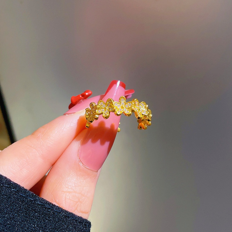 Cincin Titanium Wanita (Terbuka) Bunga Daisy Berlian Lapis Emas 18K Cantik Perhiasan Korea