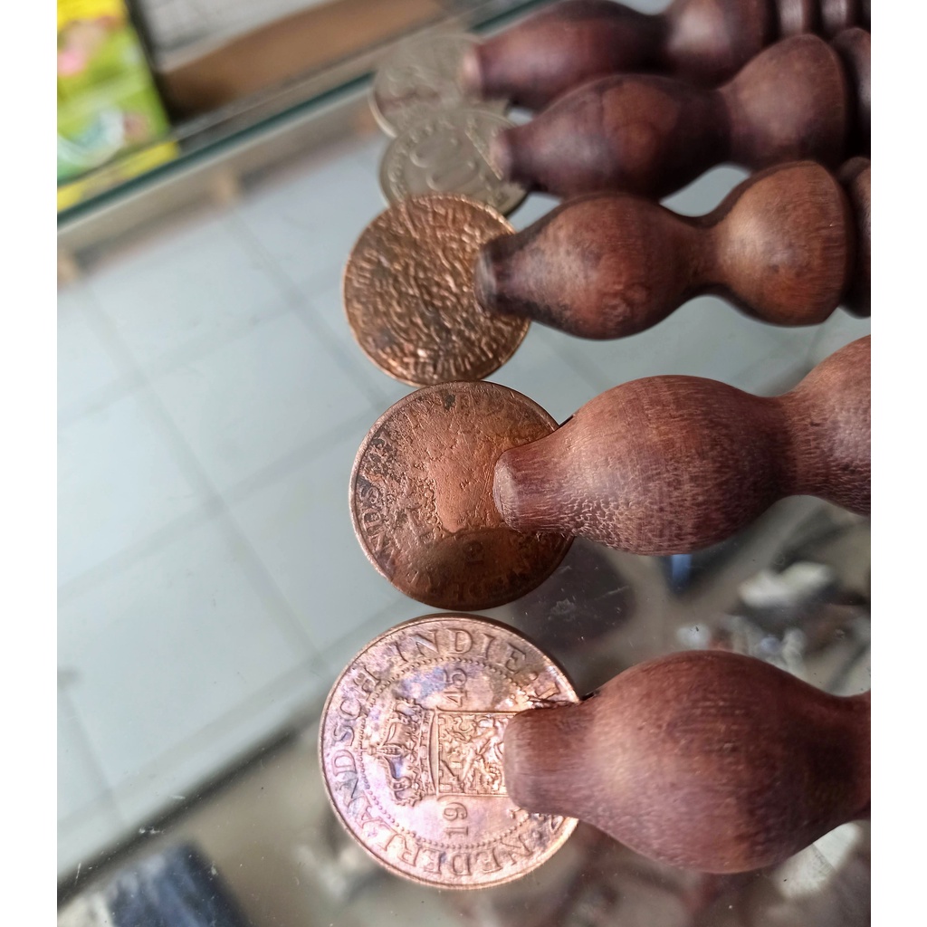 Alat Pijat tangan Kerokan koin uang kuno netherland jaman belanda gulden - kayu sono oleh2 wisata ko