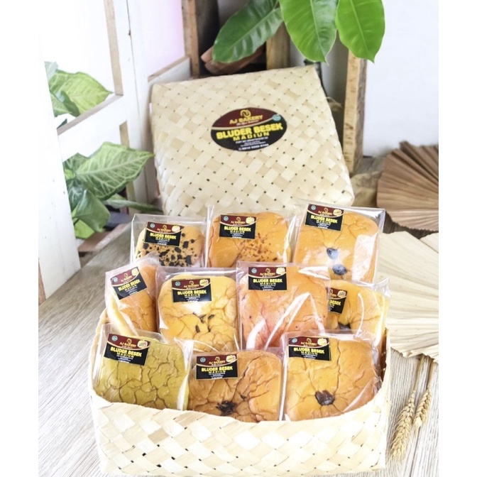 

BLUDER BESEK MADIUN ‘Paket Promo isi 15 pcs’