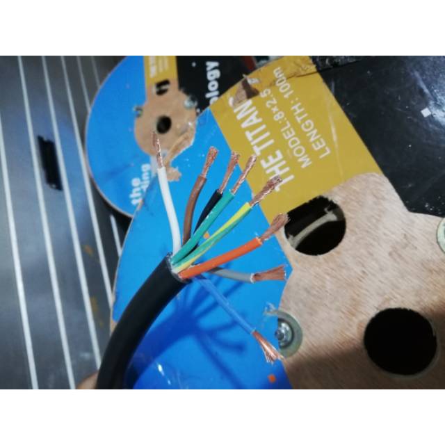 Kabel Speaker TITANS 8 x 2.5 KHUSUS ECERAN Original Isi 8