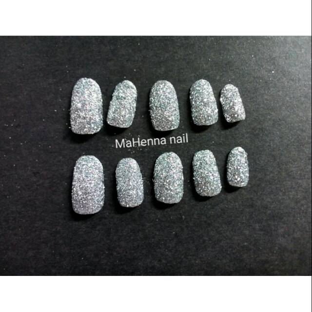 Kuku palsu glitter silver mewah
