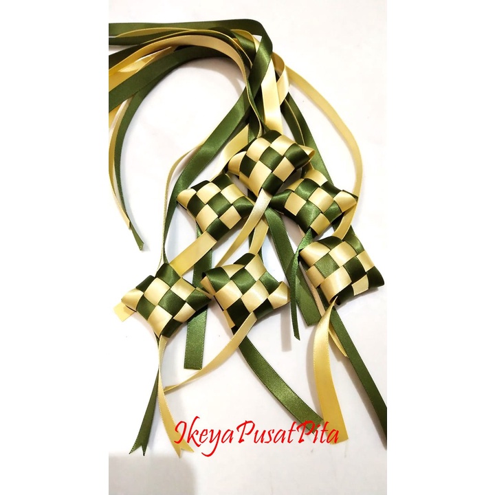 

BEST PRODUCT !!! Pita Idul Fitri | Pita Lebaran | Pita Ketupat | Pita Hampers | IDFT 4 - Mawar - PALING DICARI