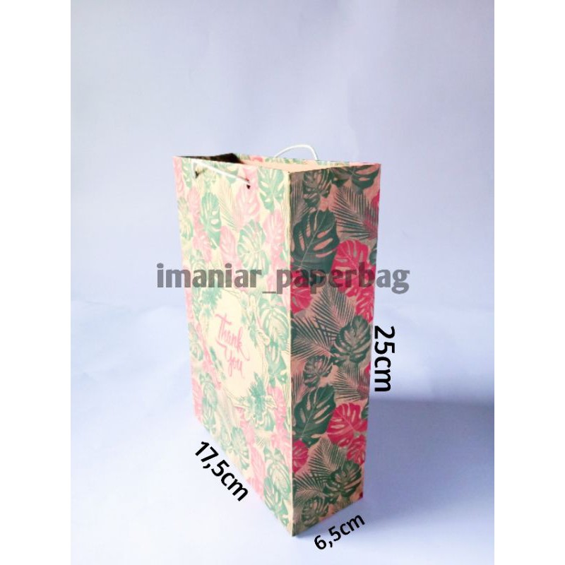 

PAPER BAG K12 | TAS KERTAS MOTIF BUNGA | TAS KERTAS UKURAN 17,5 x 6,5 x 25 cm