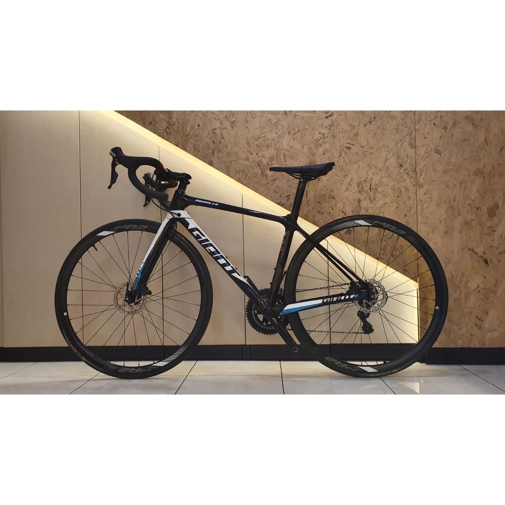 Sepeda Roadbike Giant TCR ADV 2 Discbrake Size XS 2018