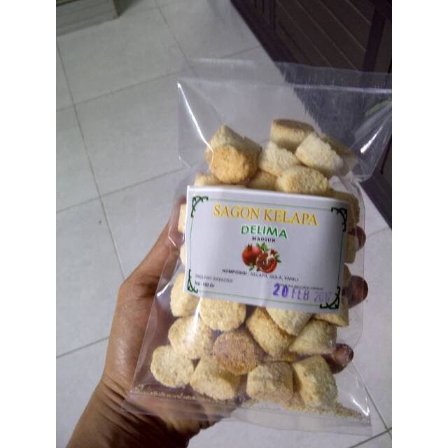 

SAGON KELAPA teman ngeteh dan ngopi di jamin maknyus