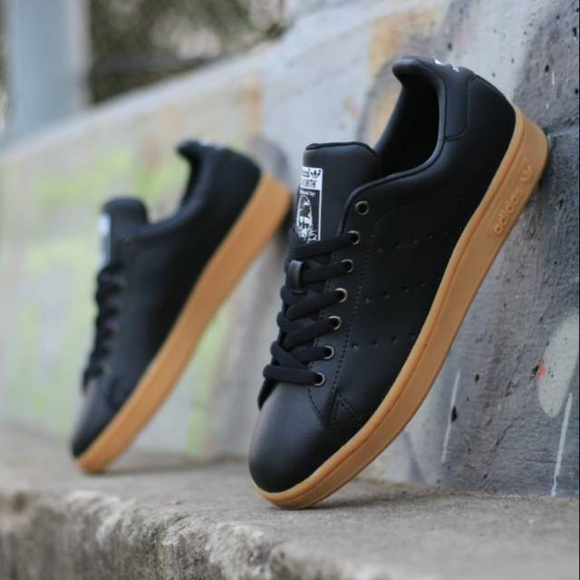 Sepatu Adidas Stan Smith Black Sole Gum Original Made in Indonesia BNWB