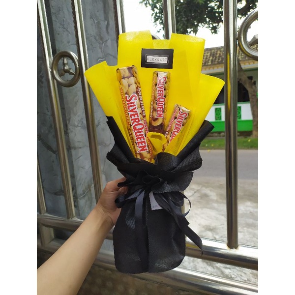 Buket Coklat / Bucket Coklat / Buket Silverqueen / Bucket Silverqueen/ Bouquet Coklat / Bouquet Silv