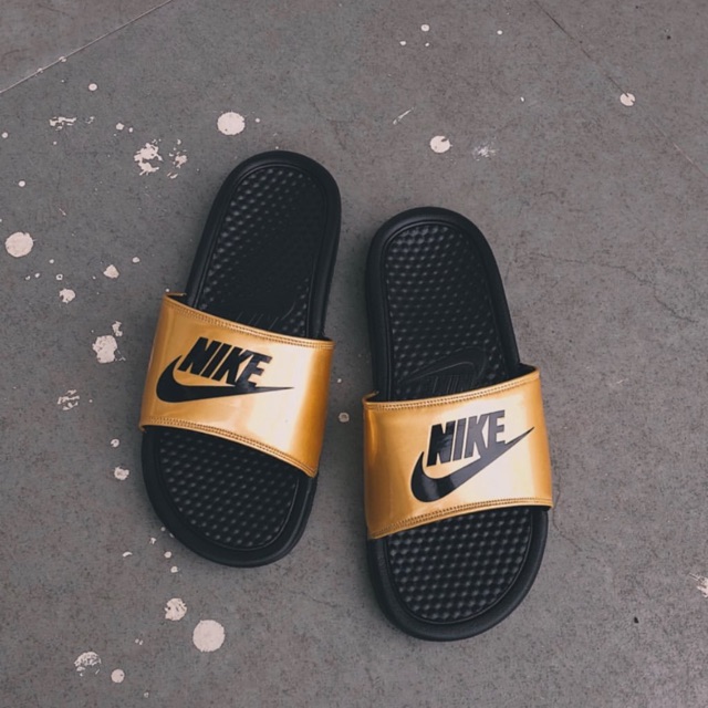 nike benassi slides black and gold