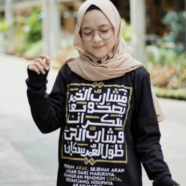 BISA COD | KAOS SANTRIWATI.KAOS SANTRIWATI.KAOS DAKWAH.KAOS SERAGAM