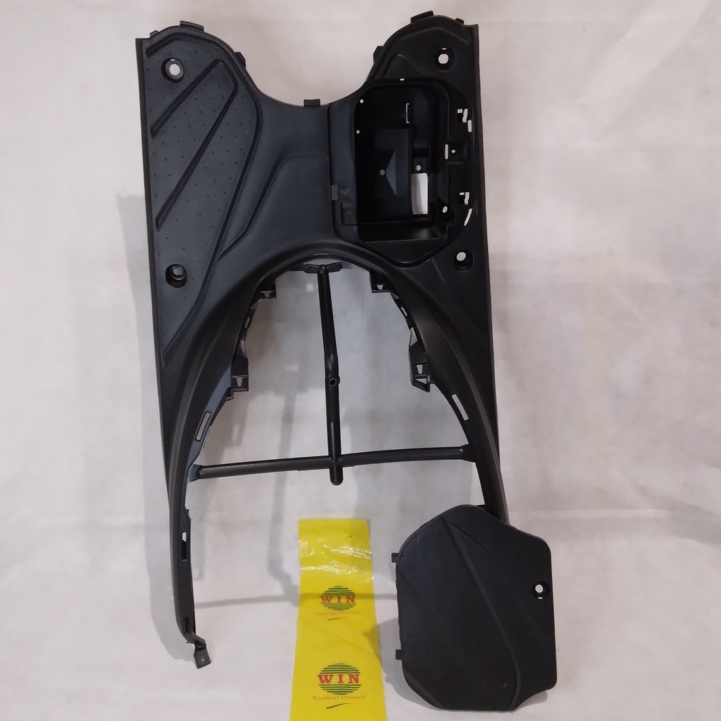 RAJAWALI MOTOR - Pijakan Kaki + Tutup Aki Beat Pop 110 2015 2016 2017 2018 | footrest atas WIN | bor