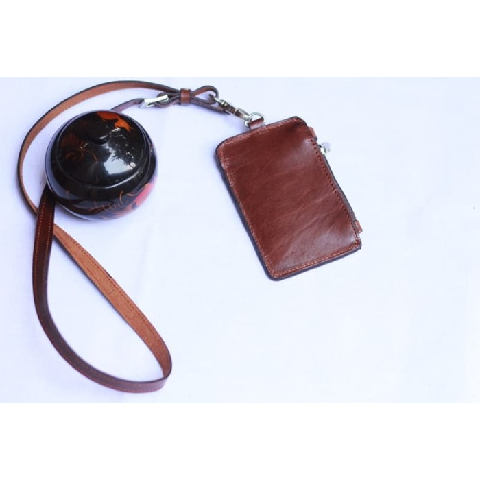 

Yuuk Di Comot Id Card Holder Kulit | Model Zipper | Coklat Kurma
