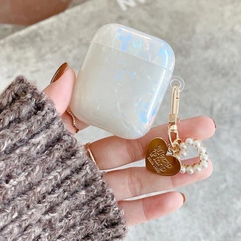 Ins Gantungan Kunci Bentuk Hati + Mutiara Imitasi + Huruf Warna Emas Charms