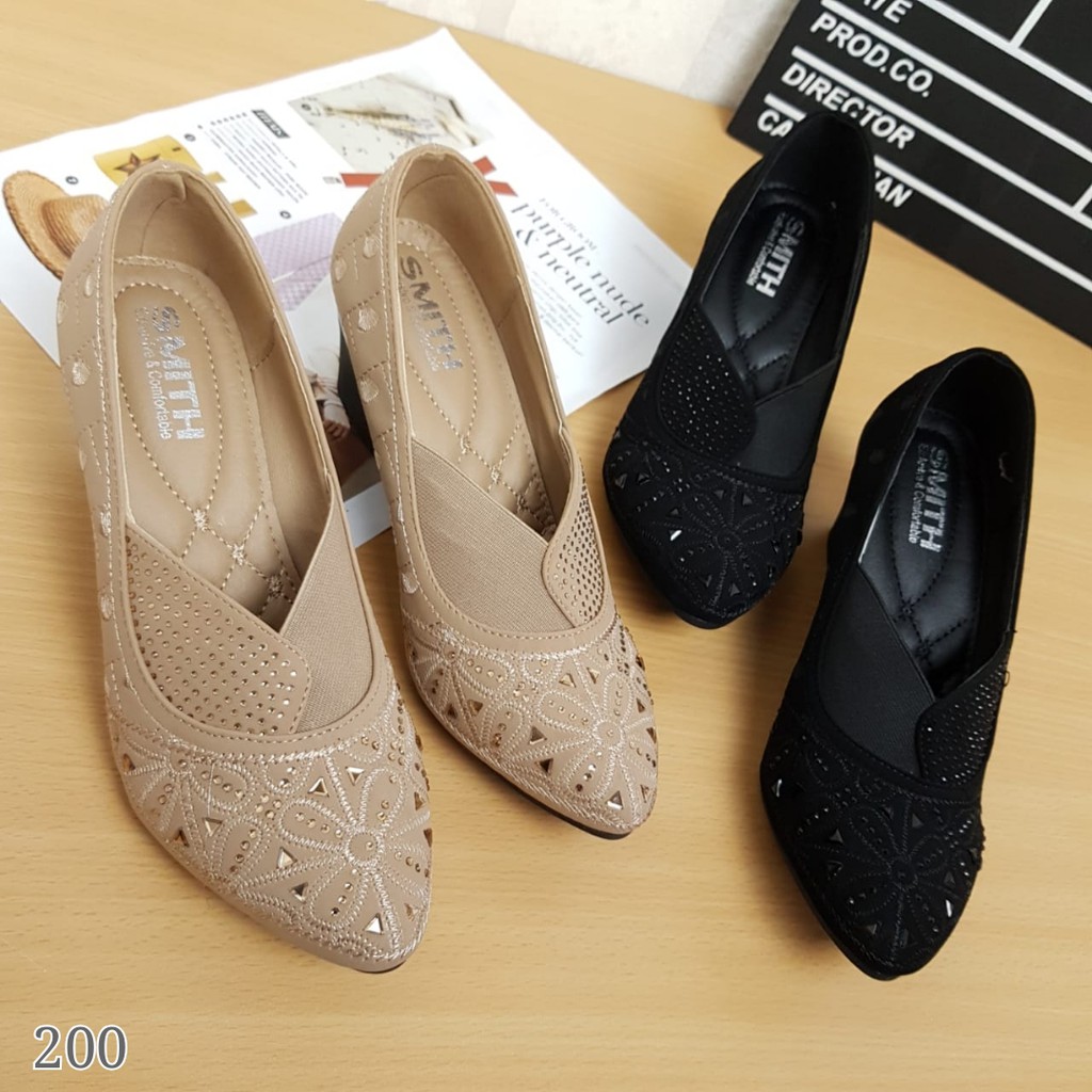 SEPATU SMITH 200