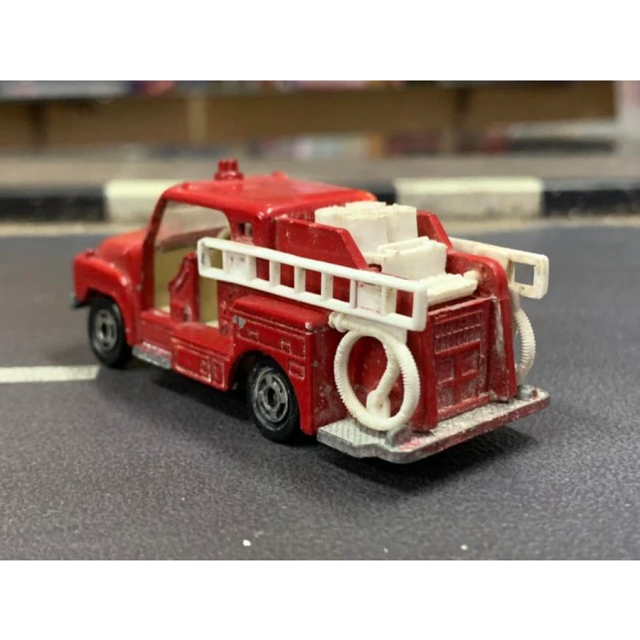 Vintage Tomica 68 Isuzu Pump Fire Engine Made in Japan No Box