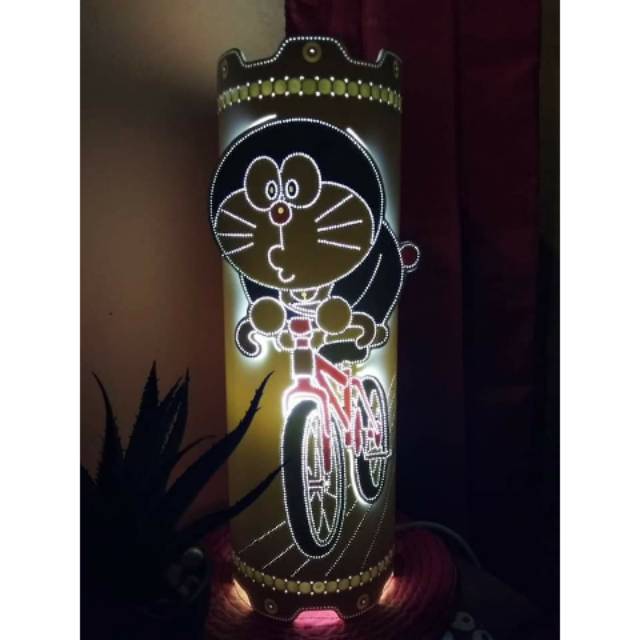 Lampu paralon hias karakter doraemon ukir