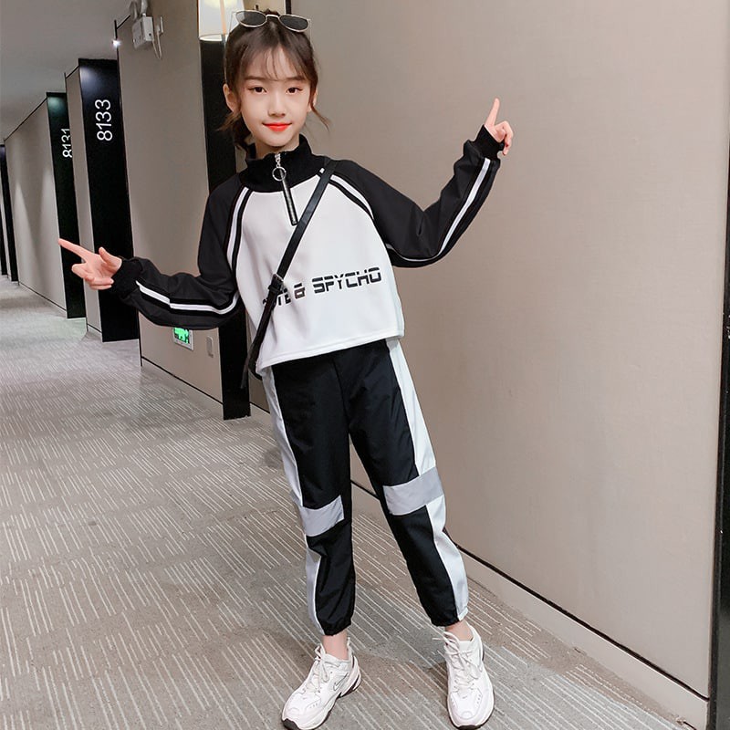Promo !! LS setelan training sporty black gurl import uk 7 dan 10 th uk 130, 160 (hitam putih)