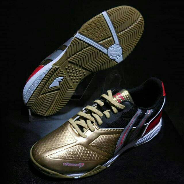 Sepatu Futsal PAN VIGOR 7 medium