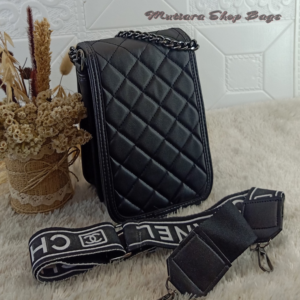 SLING BAG HP CNL BORDIR KUNCI PUTER KERAN BLACK AND WHITE.LISBAN FULL EMBOST,TOP MODEL