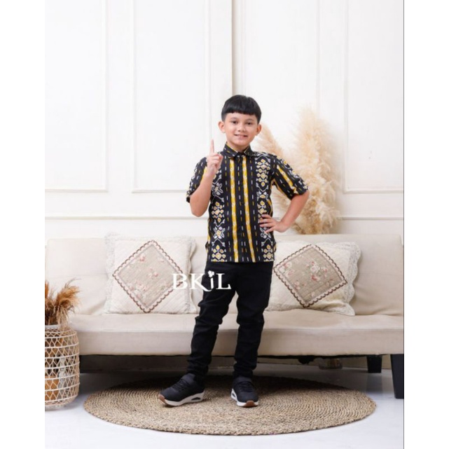 SET KELUARGA TERBARU BATIK COUPLE KELUARGA SARIMBIT PASANGAN SERAGAM AYAH IBU ANAK MOTIF MODERN