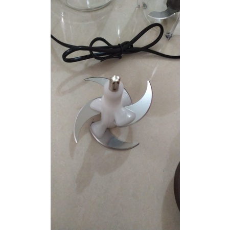 Pisau Blender Kapsul Untuk poros besi Tabung Blender Kapsul Poros Besi