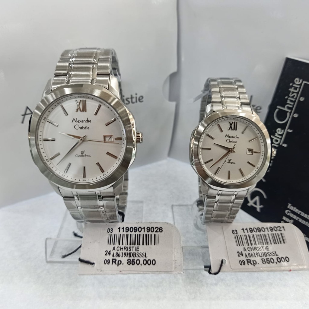 

Alexandre Christie A8619 Couple