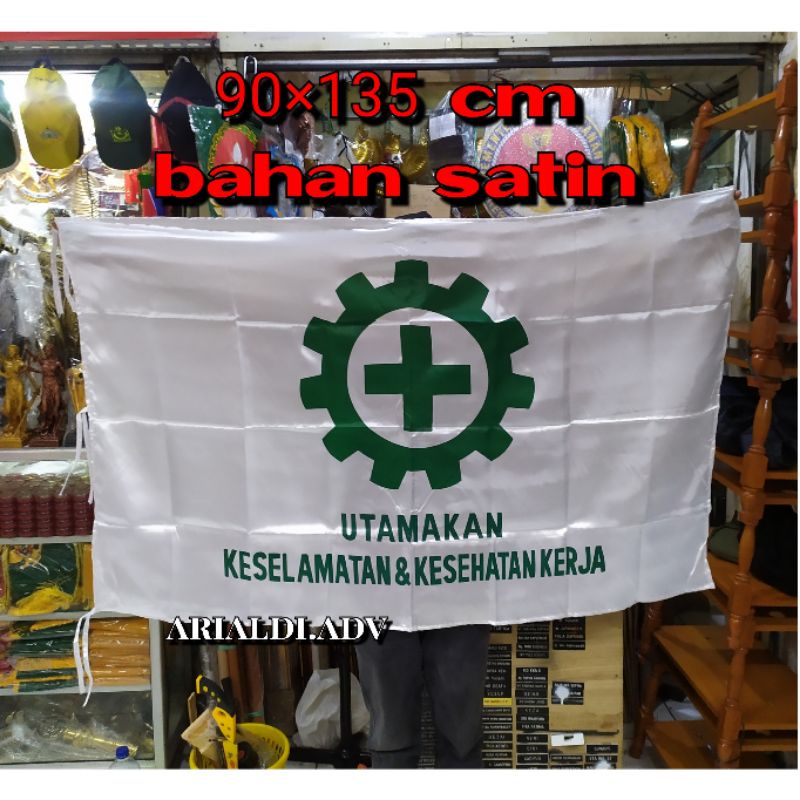 

bendera K3 bahan satin berkualitas ukuran 90×135 cm
