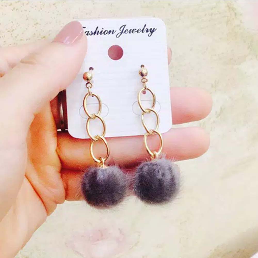 Anting Korea 7 Pompom Bulu 3 Rantai Besar