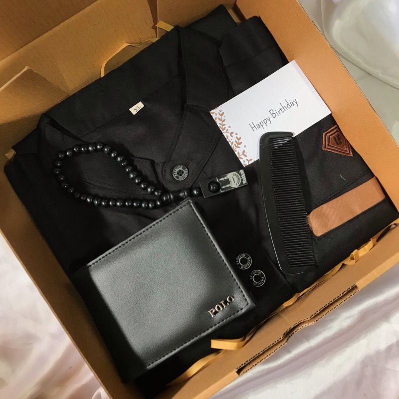 

HAMPERS KOKO/GIFTBOX PRIA
