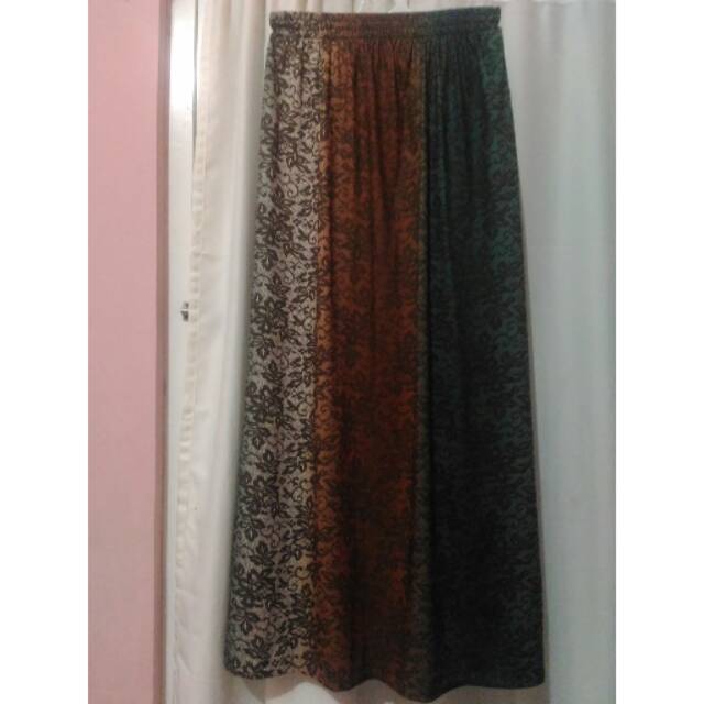 Preloved, rok spandex, motif