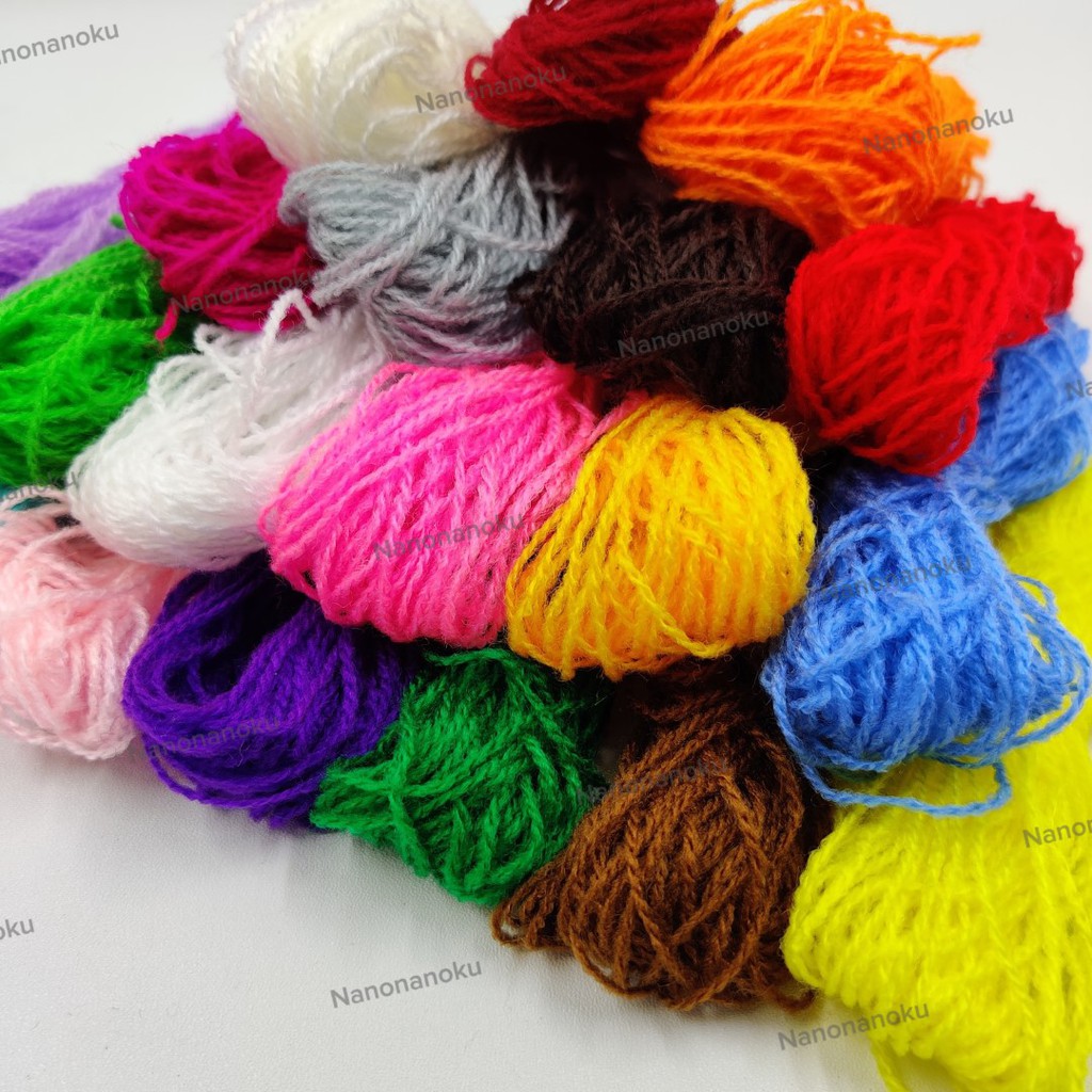 Benang Rajut Wol / Wool / Siet Yarn/Pom Pom Gulungan Kecil