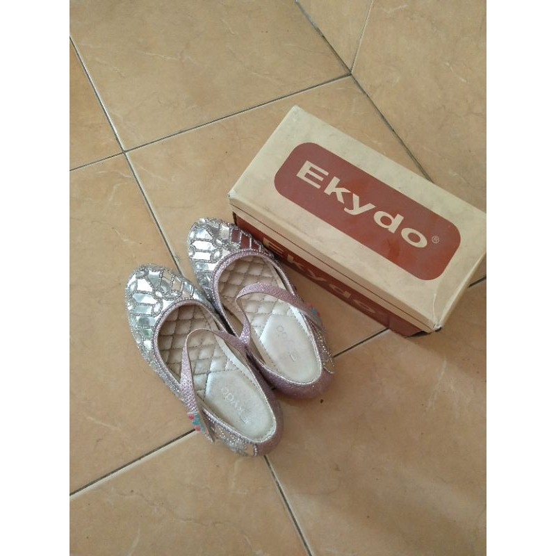 Sepatu pesta anak Ekydo. PRELOVED.