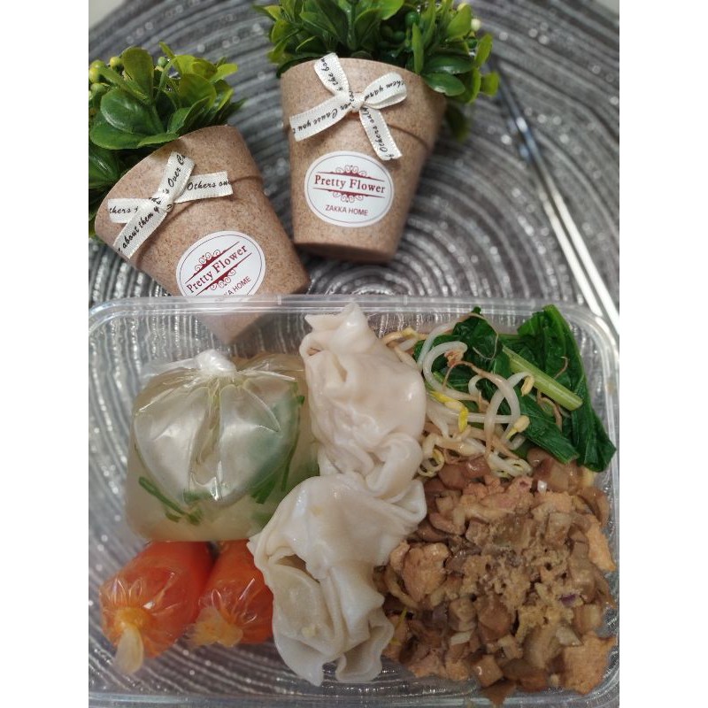 

[FRESH] Mie ayam jamur + pangsit