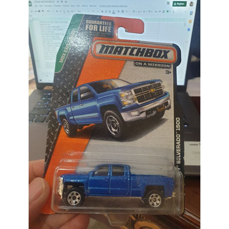 MATCHBOX 2014 CHEVY SILVERADO 1500