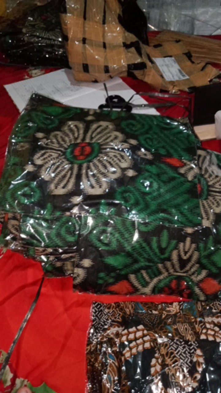 Bswart Batik Jumbo Hrb026 Kenongo Hem Pendek Padi Pekalongan M L Xl Batik Pria Murah Modern Grosir