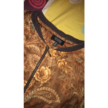 jaket crop (bershka) preloved