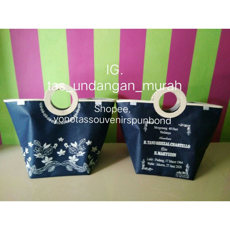 

tas hantaran gangang bulat tas hajatan gagang bulat tas besek nasi box tas berkat murah