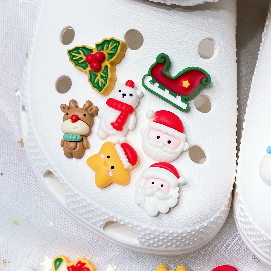 Dekorasi Sepatu Anak-Anak Bentuk Crocs Untuk Natal Dan Halloween