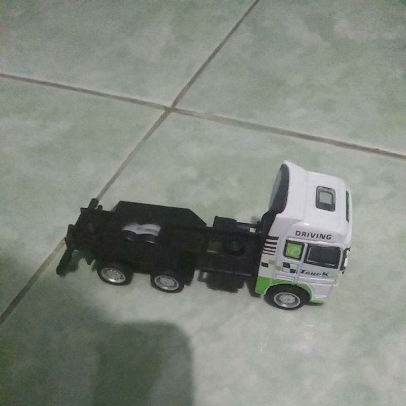 Diecast truck 1:64  | (Toko Milyarder)