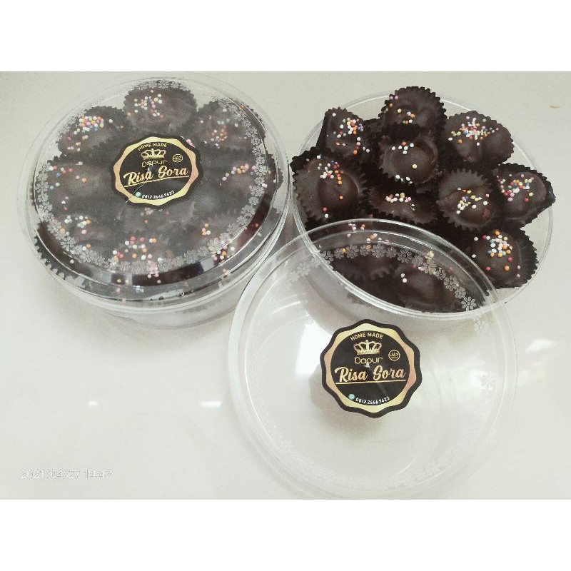 

toples uk 250gr coklat choco crunch/simba Risa Sora kemasan toples 250gr