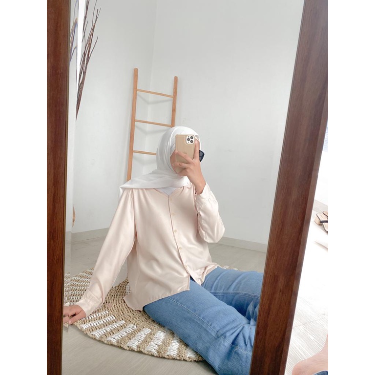 HELENA BLOUSE - KOREAN BLOUSE/ ATASAN MURAH / BLOUSE MURAH / GROSIR BAJU ONLINE