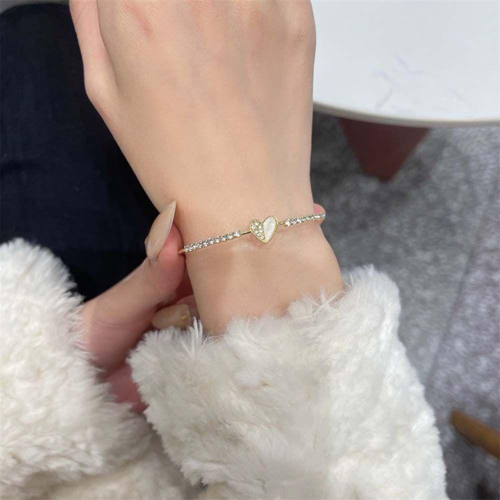 Mxbeauty Gelang Wanita Lucu Mewah Cinta Hati Wanita Hadiah Manset Terbuka Bentuk C Dekorasi Gelang Korea