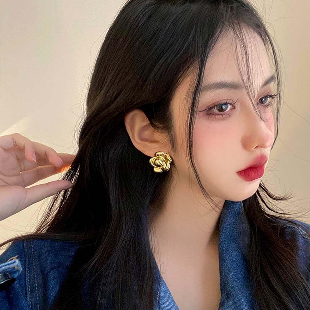 Mxbeauty Anting Wanita Trendi Hadiah Emas Pernikahan Perhiasan Telinga Temperamen Gaya Korea stud Earrings